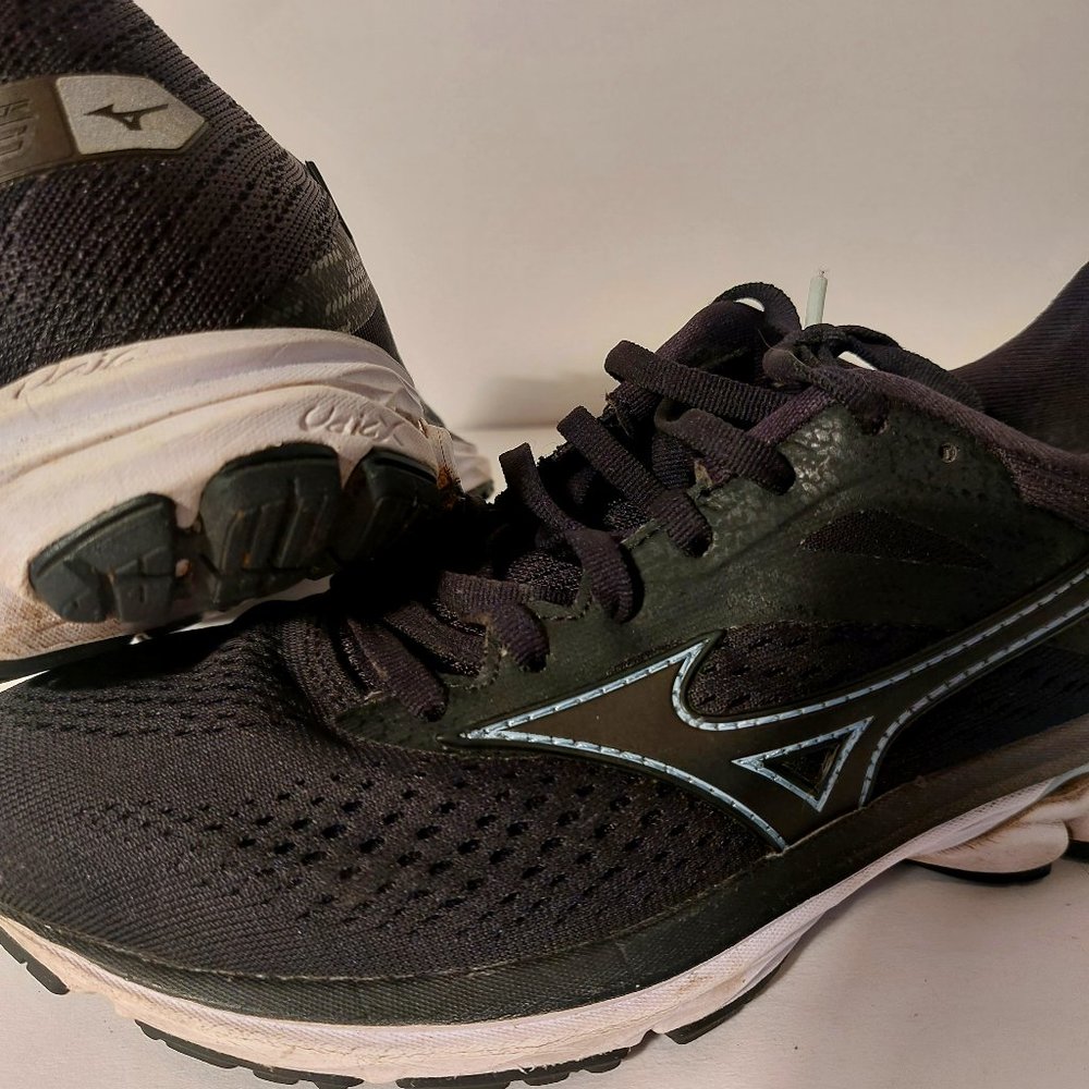 Mizuno Wave Rider 23 Running Shoes Size 7  - Black
